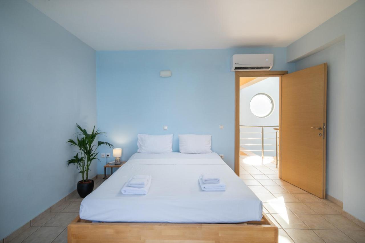 Spacious Beachfront Maisonettes With Stunning Views & A Private Beach Монемвасія Екстер'єр фото